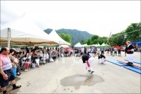 널뛰는 비보이 공연 