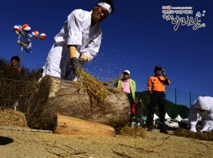 2013 정선아리랑제 사진공모전/ 동상 -  탈곡 / 임운상 / 홍천군 